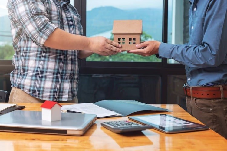 What First-Time Homebuyers Need to Know About the Home Buying Process